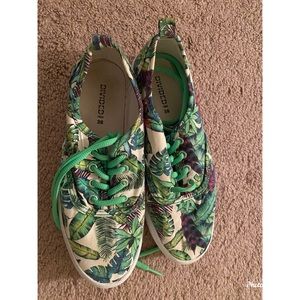 H&M Green Leaf Print Platform Shoes
